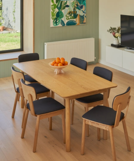 Designing Your Dining Room: Table and Chair Styling for Functional Living